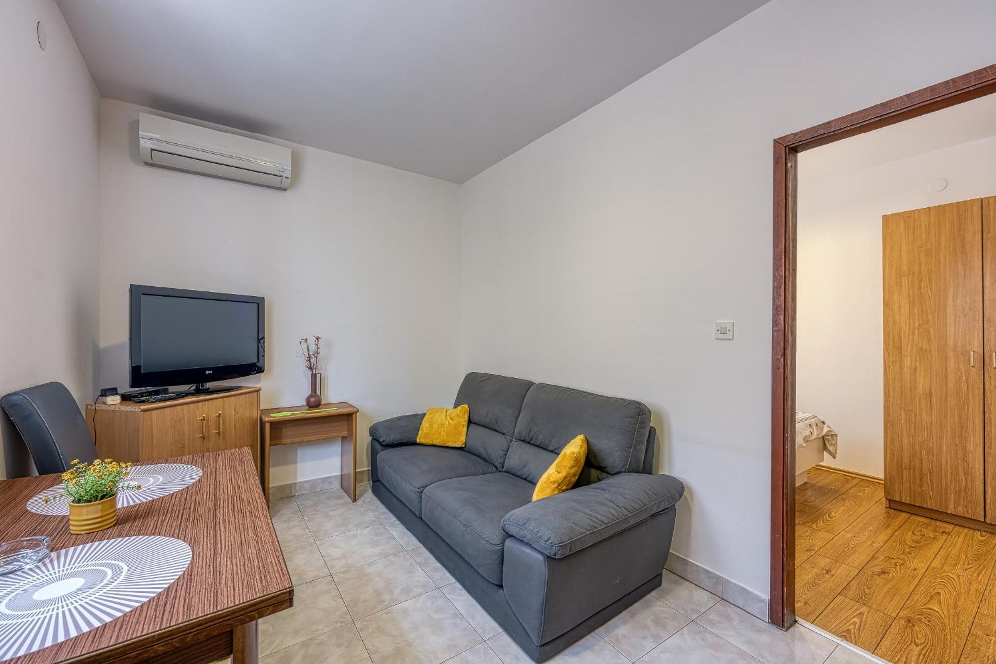 Punta B Hotell Poreč Eksteriør bilde
